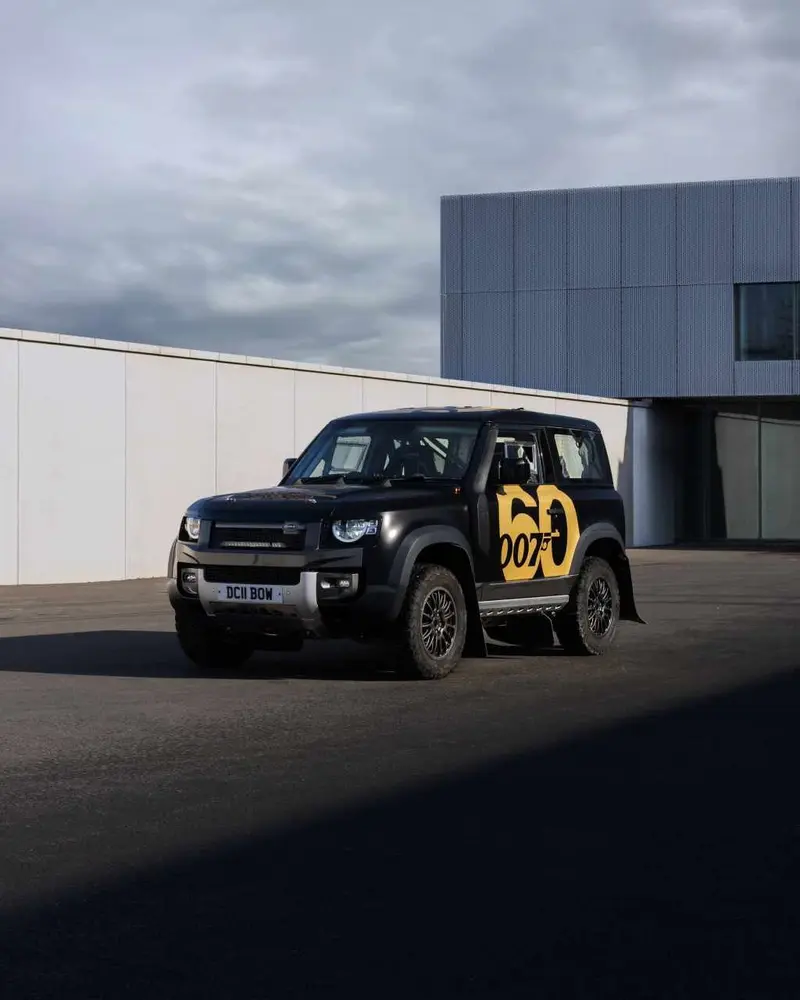 路虎衛士90特別版拉力賽車發布 慶祝007係列電影誕生60周年